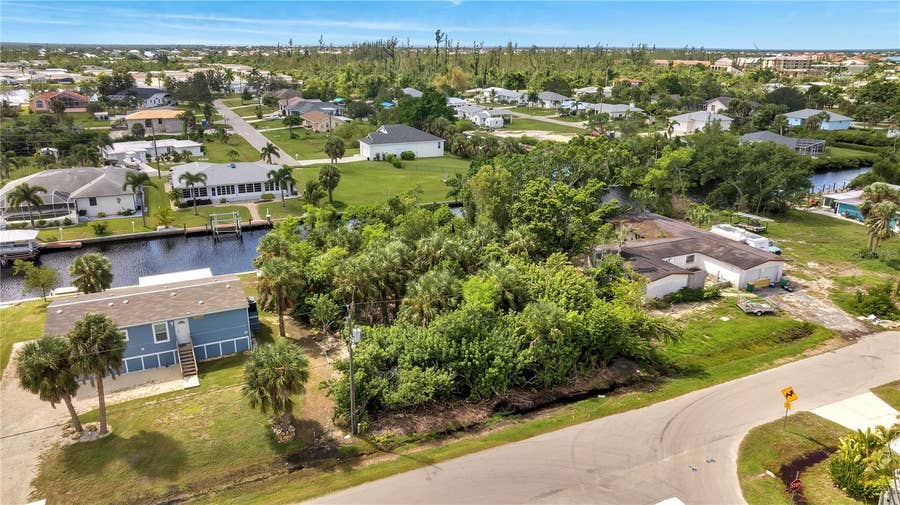 Property photo for 727 MARLIN DRIVE, Punta Gorda, FL