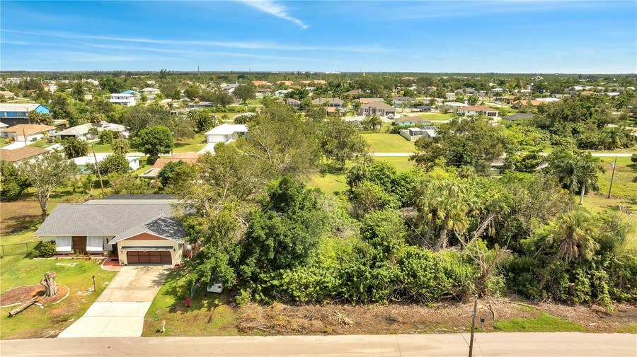 Property photo for 2720 POINCIANA COURT, Punta Gorda, FL