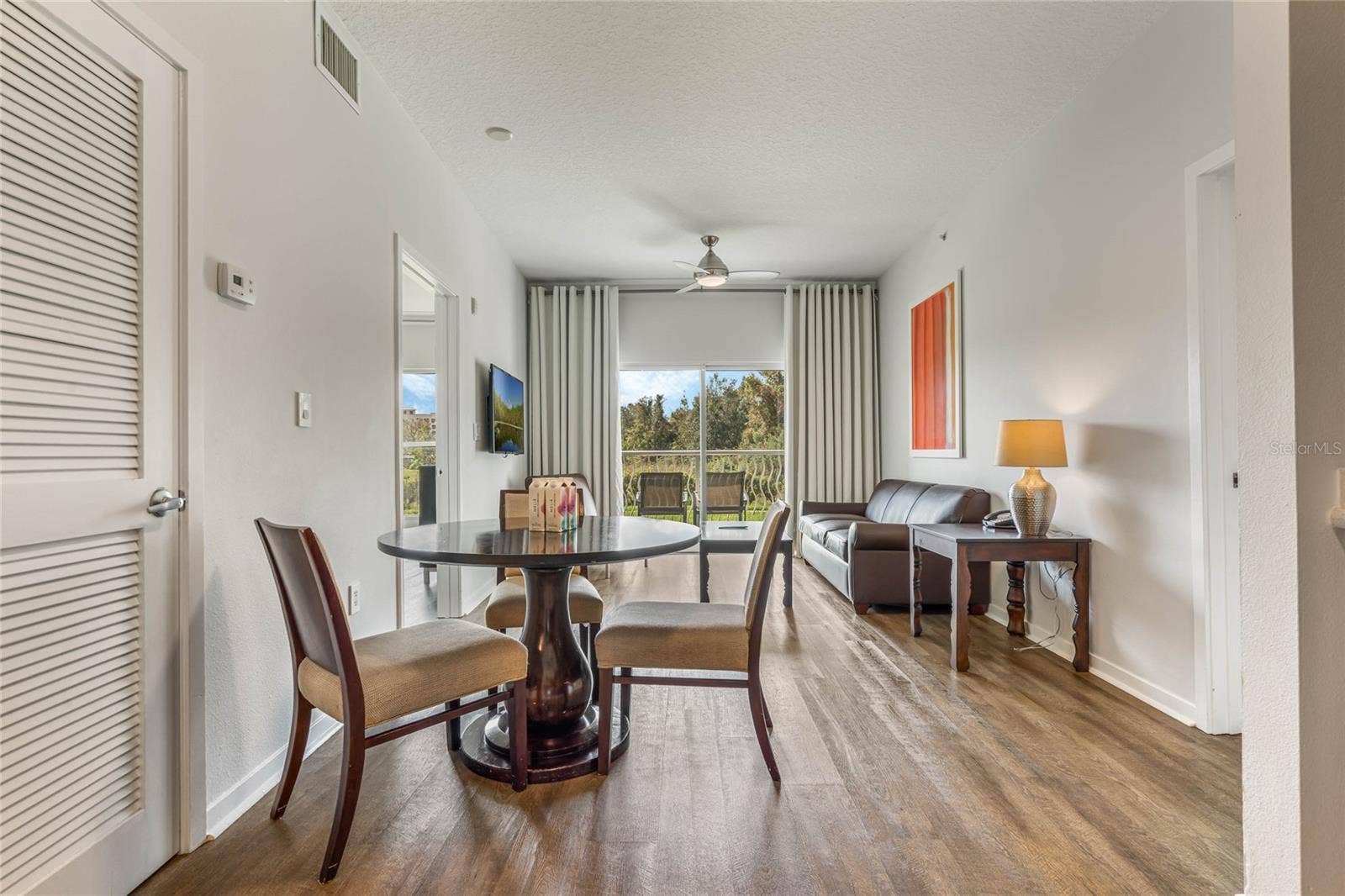 225 CELEBRATION PLACE, #117, Celebration, FL 34747 Dining/Living Room