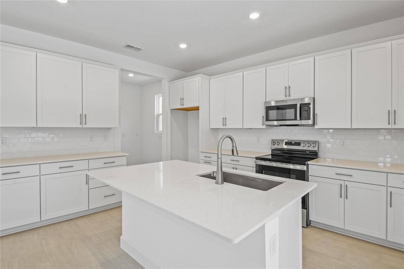 3716 DEER RIDGE DRIVE, Mount Dora, FL 32757 3716 DEER RIDGE DRIVE, Mount Dora, FL 32757