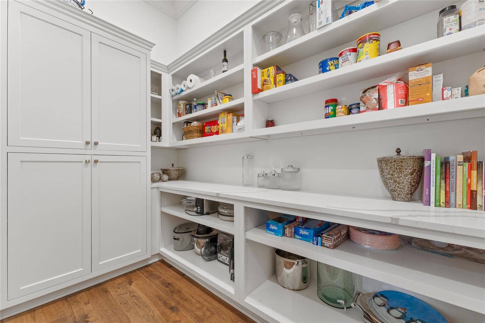 3167 WHISPER WIND DRIVE, St Cloud, FL 34771 Butlers Pantry