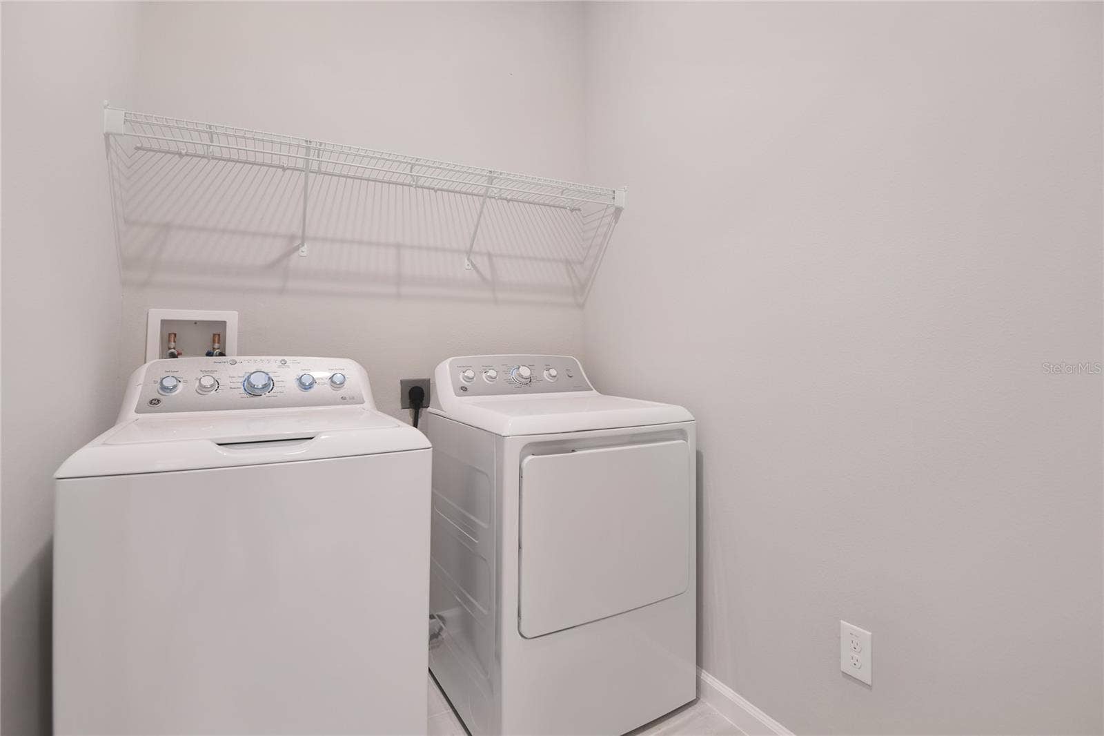 1737 CARNELIAN STREET, Deland, FL 32720 1737 CARNELIAN STREET, Deland, FL 32720