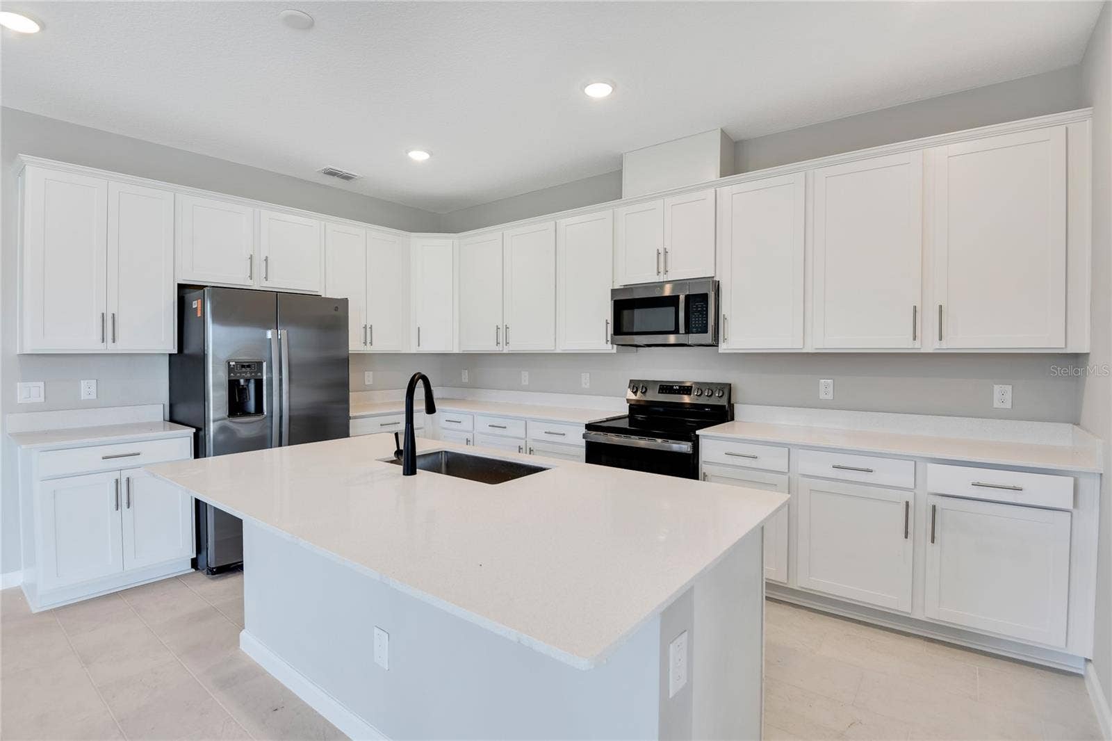 1737 CARNELIAN STREET, Deland, FL 32720 1737 CARNELIAN STREET, Deland, FL 32720
