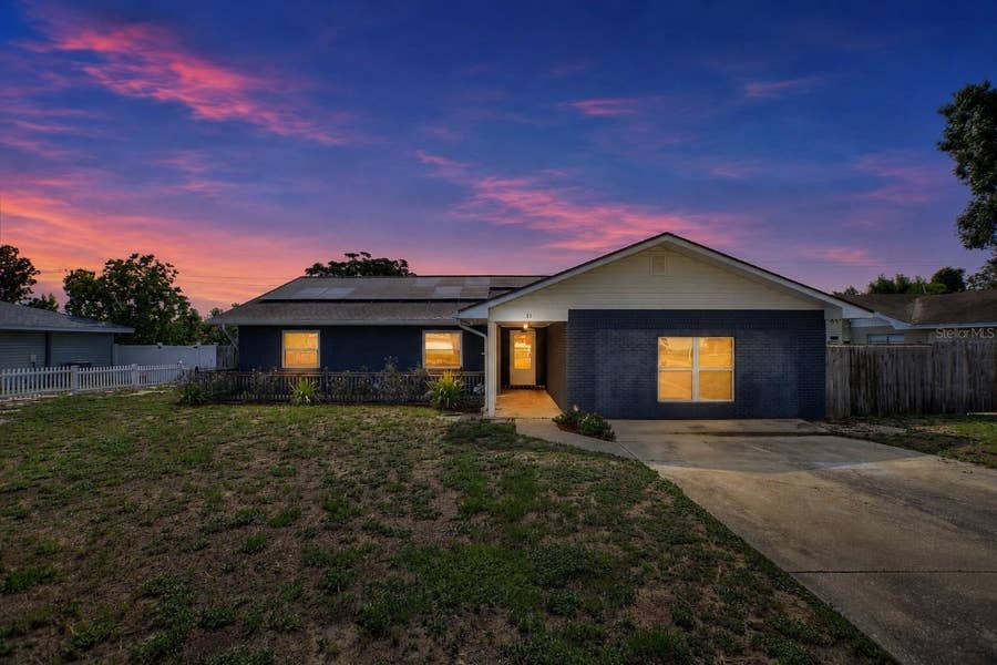 Property photo for 31 LAKE LINK CIRCLE SE, Winter Haven, FL