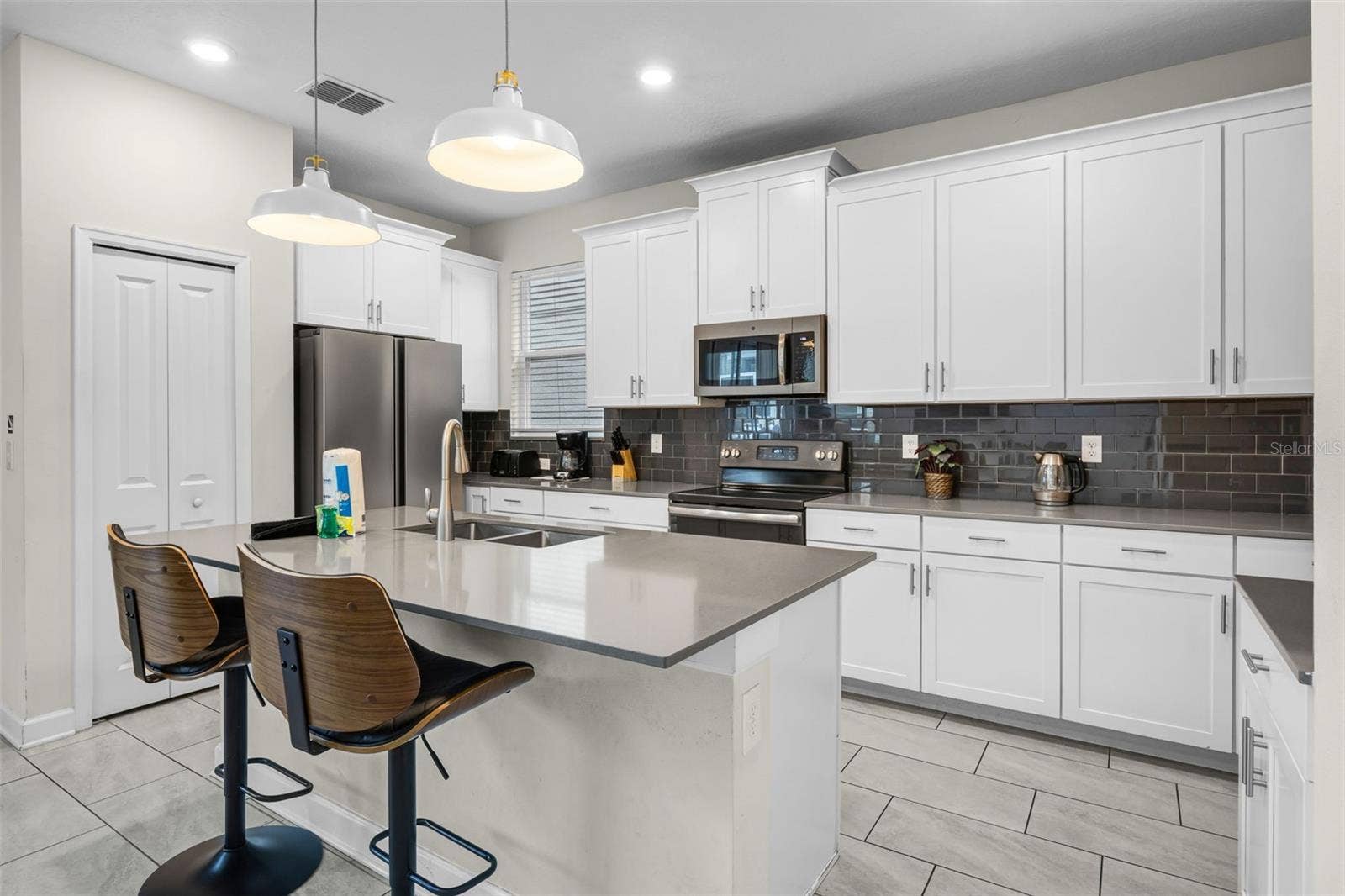 661 DROP SHOT DRIVE, Davenport, FL 33896 661 DROP SHOT DRIVE, Davenport, FL 33896