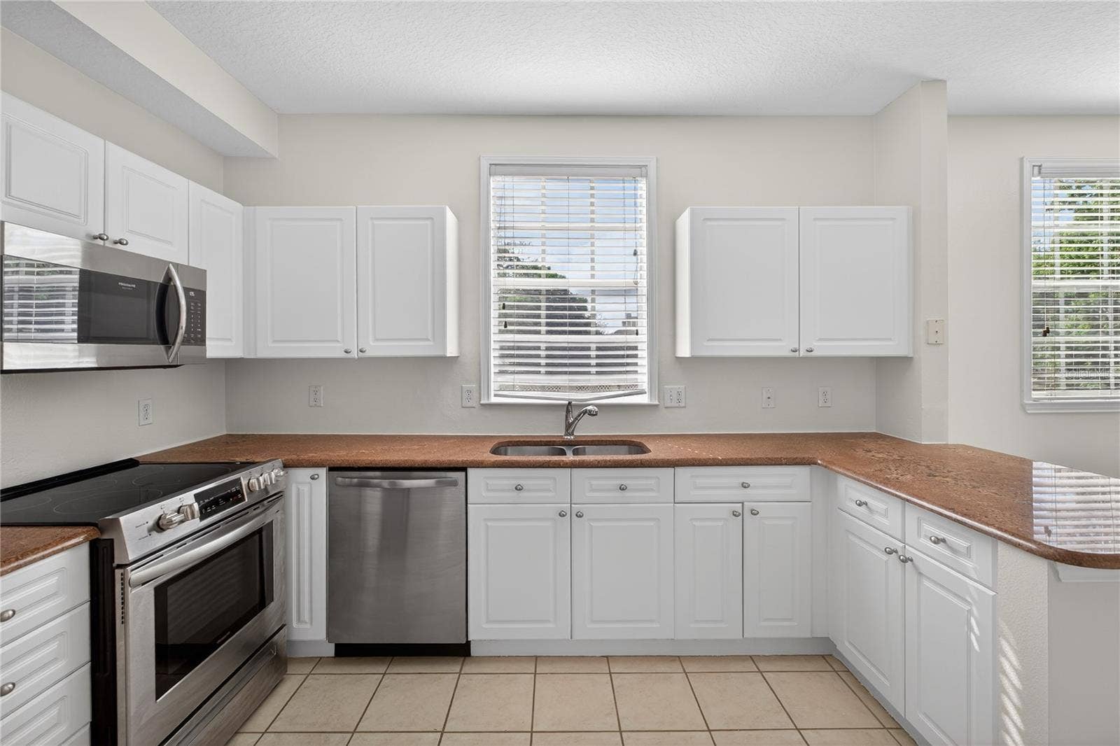 267 GOLDENRAIN DRIVE, Celebration, FL 34747 267 GOLDENRAIN DRIVE, Celebration, FL 34747