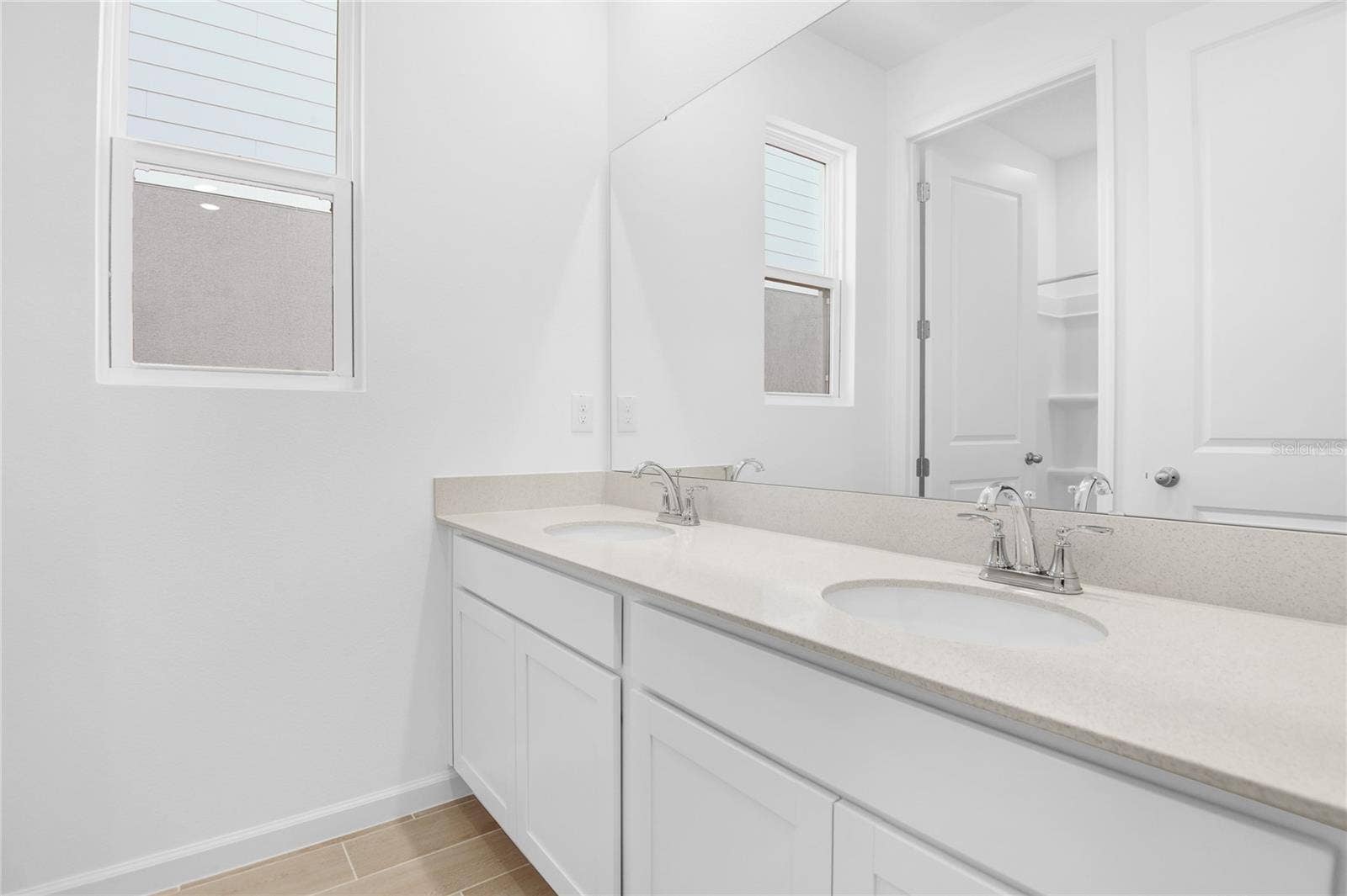 332 ALEXANDRITE STREET, Deland, FL 32720 332 ALEXANDRITE STREET, Deland, FL 32720