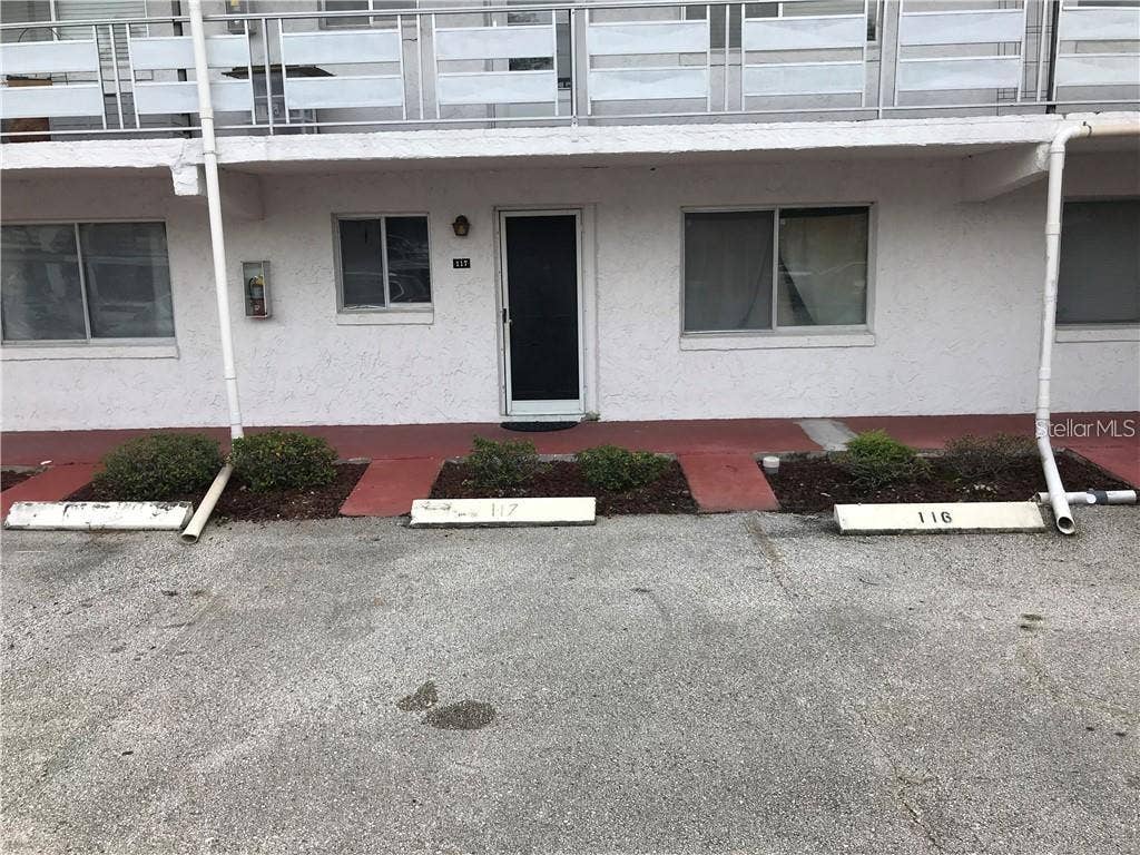 1100 MARTINIQUE DRIVE, #117, Winter Haven, FL 33884 1100 MARTINIQUE DRIVE, #117, Winter Haven, FL 33884