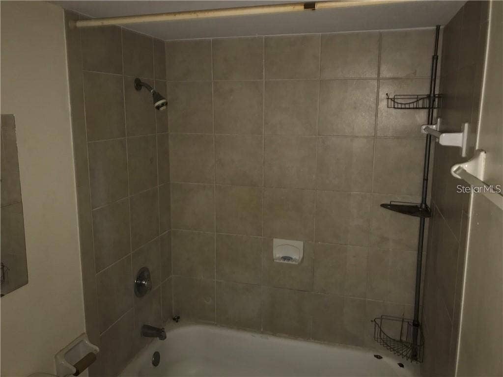 1100 MARTINIQUE DRIVE, #117, Winter Haven, FL 33884 1100 MARTINIQUE DRIVE, #117, Winter Haven, FL 33884