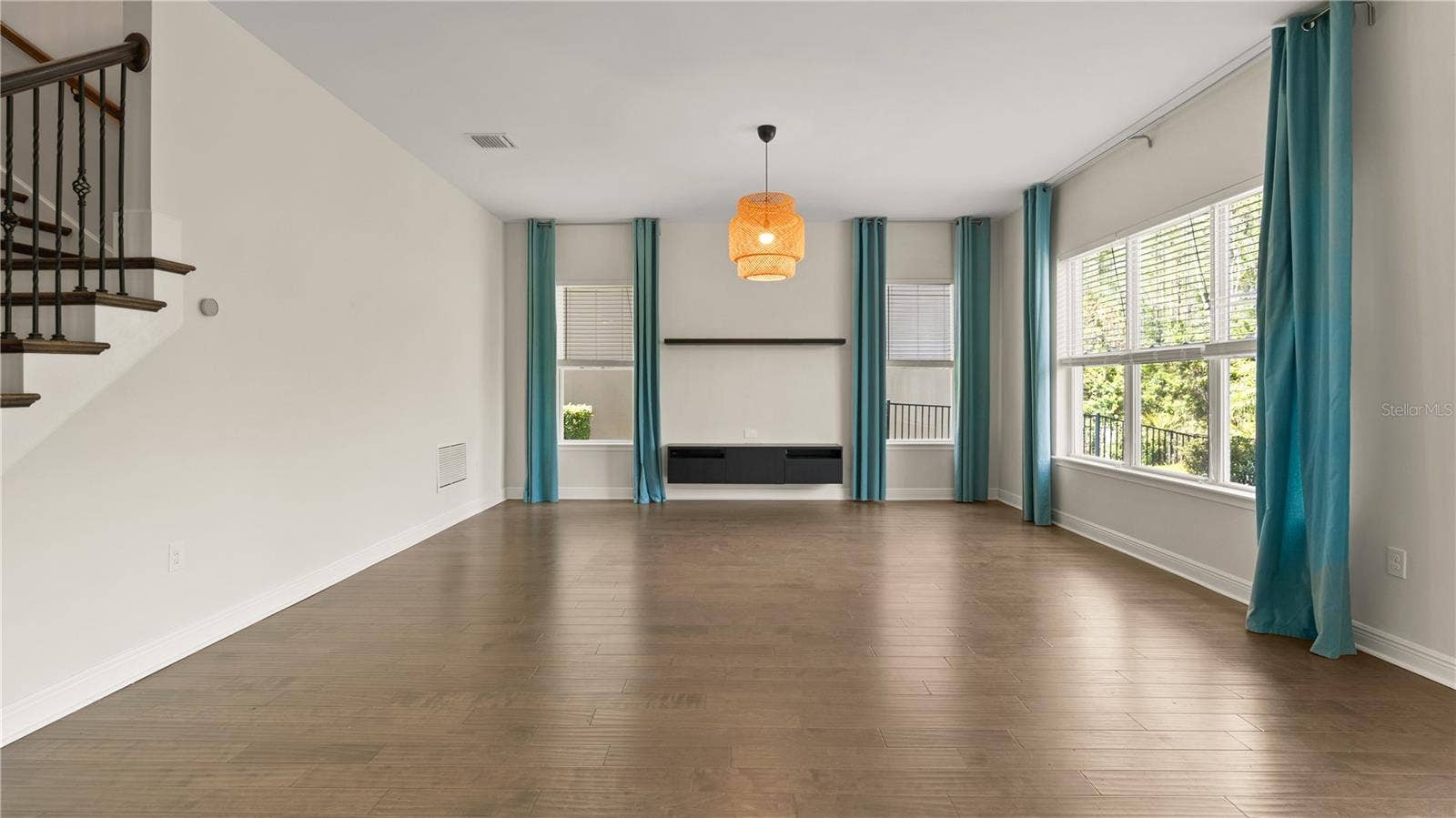 8724 PEACHTREE PARK COURT, Windermere, FL 34786 8724 PEACHTREE PARK COURT, Windermere, FL 34786