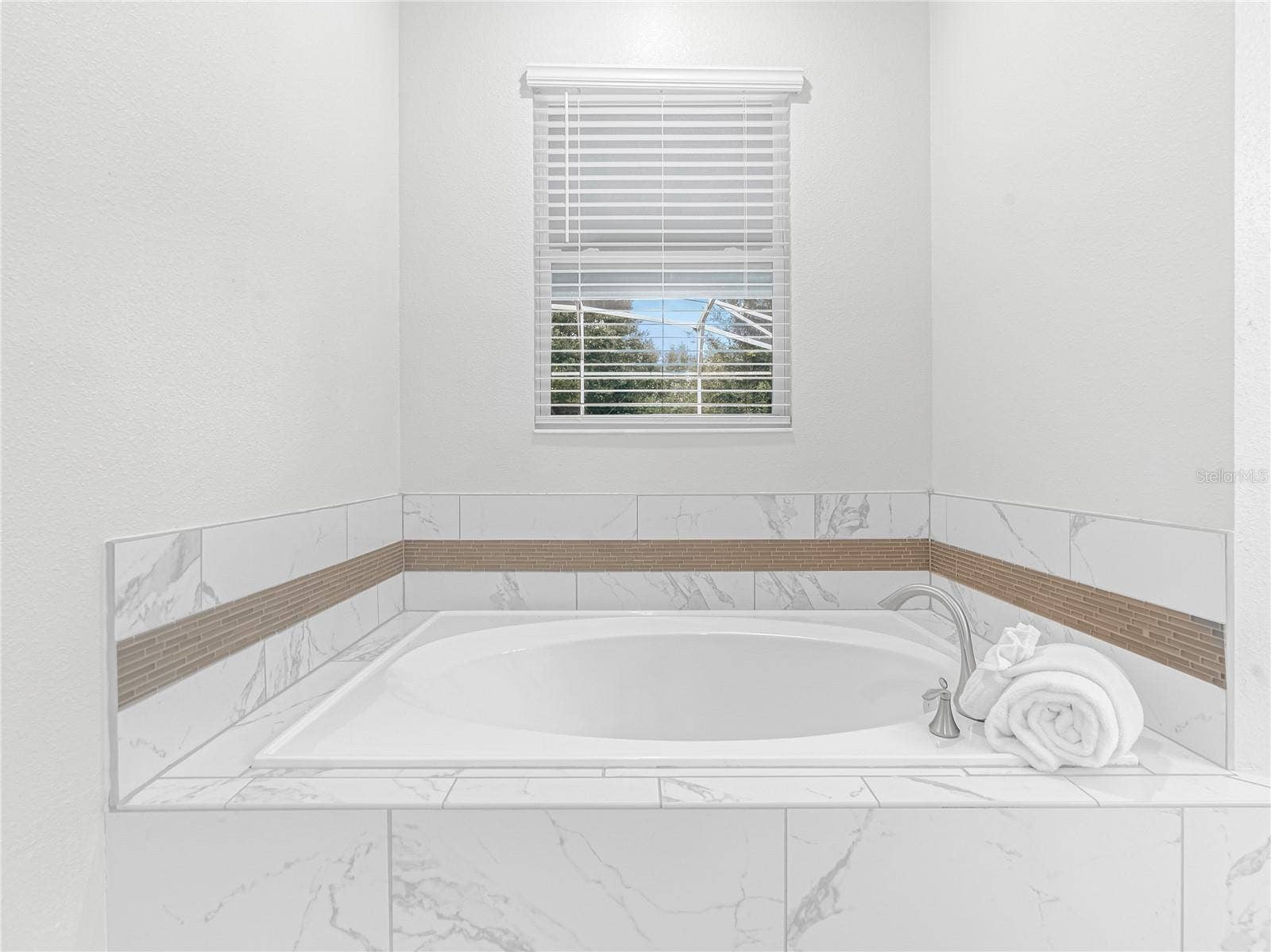 8809 CRUDEN BAY COURT, Davenport, FL 33896