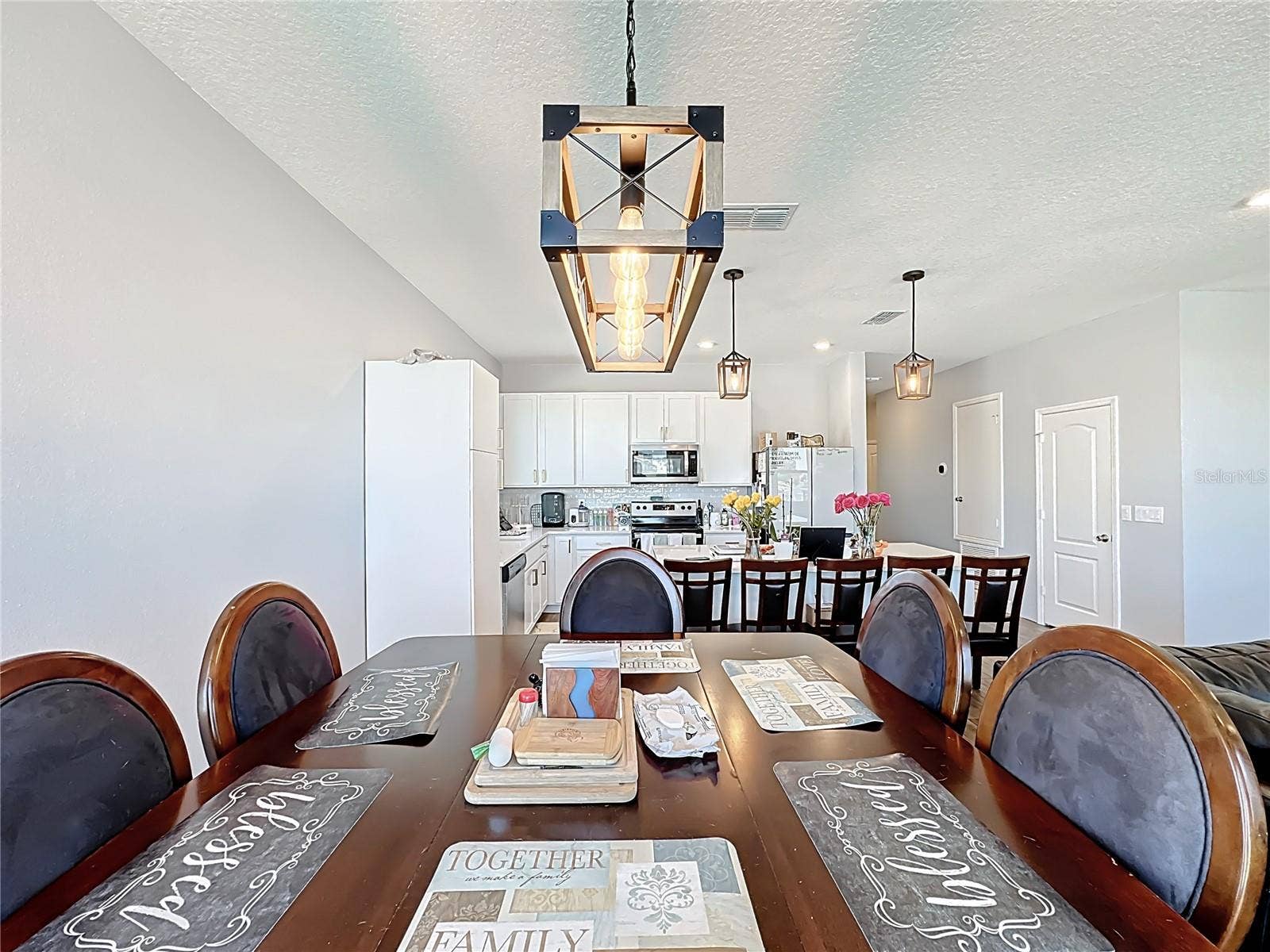 1404 GERANIUM DRIVE, Mascotte, FL 34753