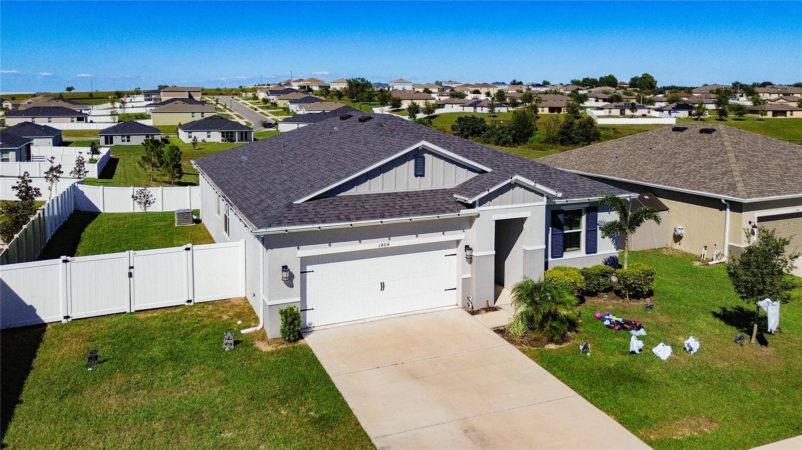 1404 GERANIUM DRIVE, Mascotte, FL 34753