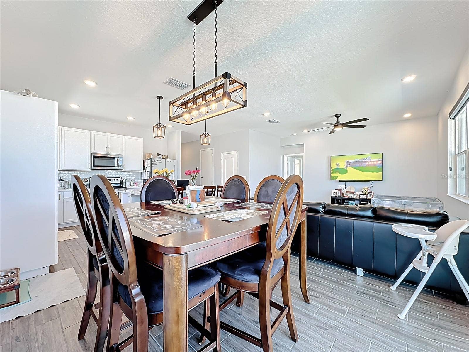 1404 GERANIUM DRIVE, Mascotte, FL 34753