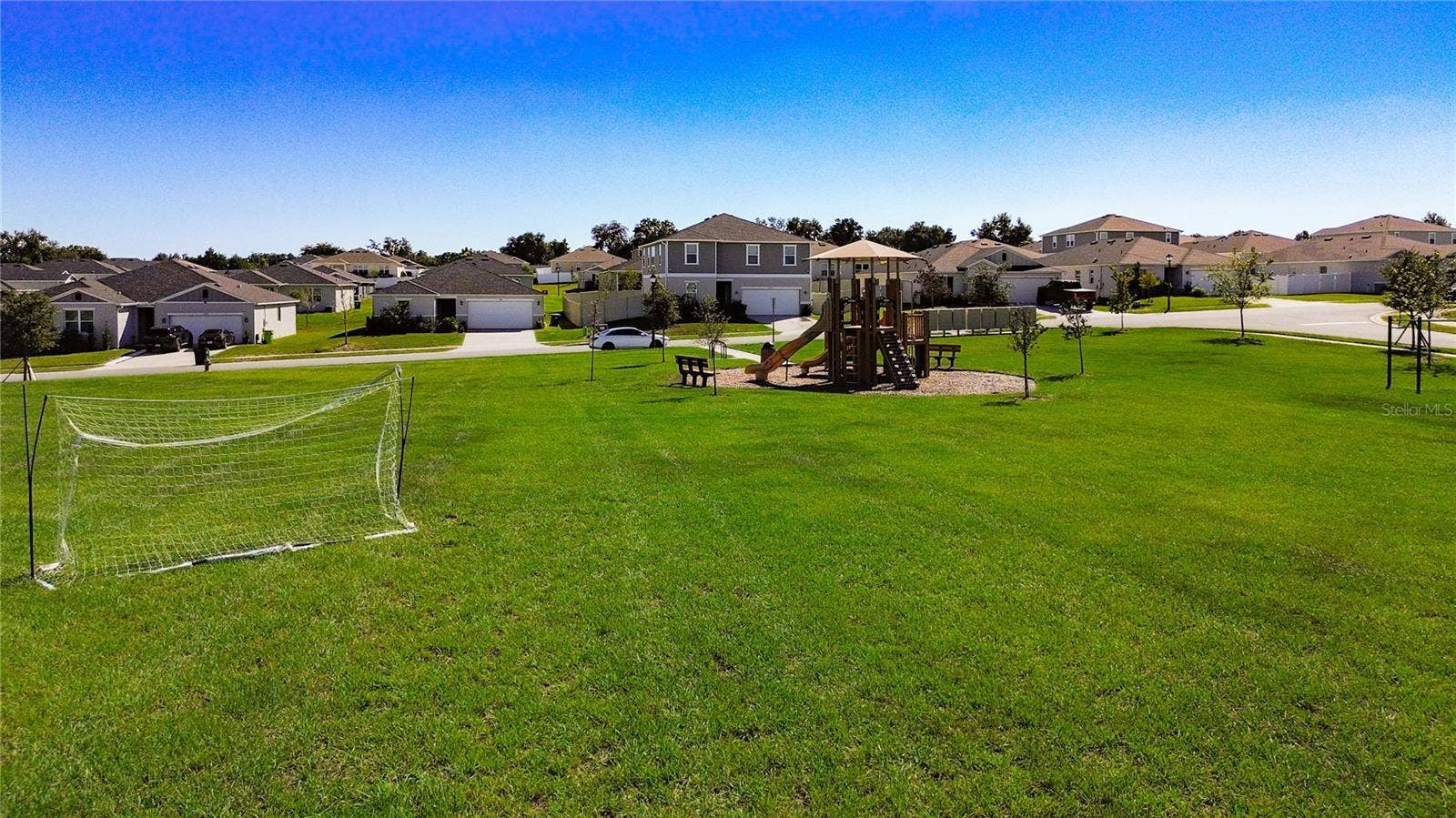 1404 GERANIUM DRIVE, Mascotte, FL 34753