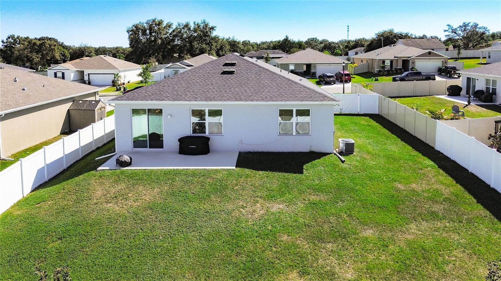 1404 GERANIUM DRIVE, Mascotte, FL 34753