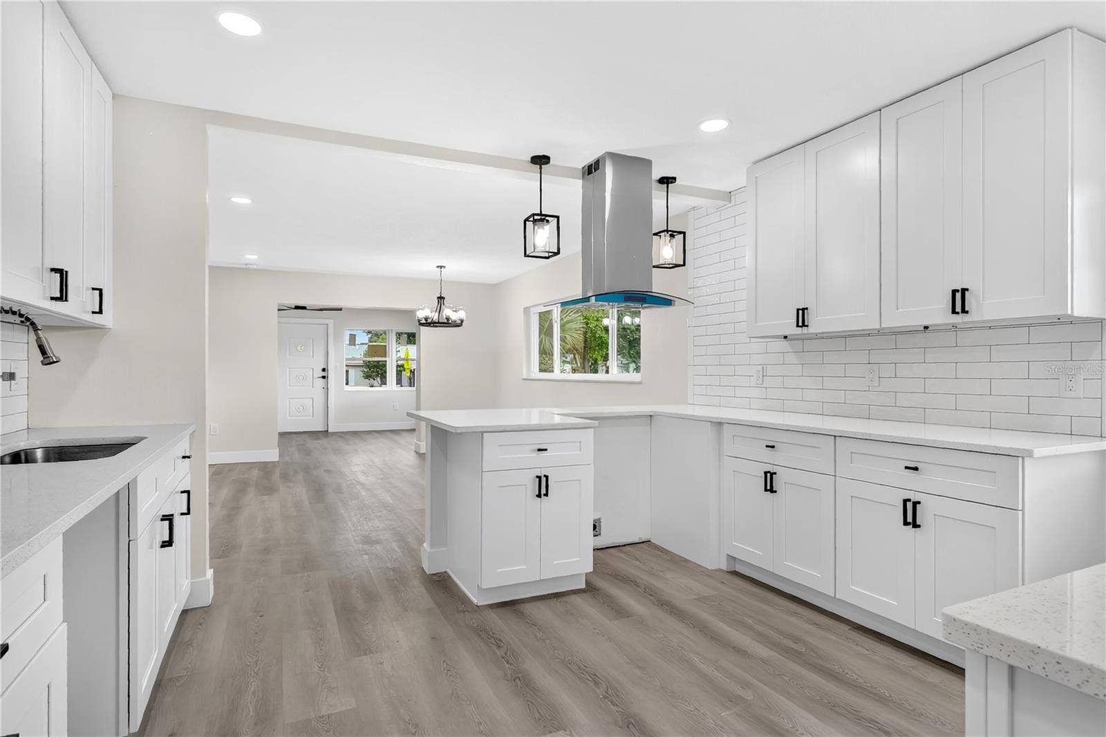 2612 ROXBURY ROAD, Winter Park, FL 32789 2612 ROXBURY ROAD, Winter Park, FL 32789
