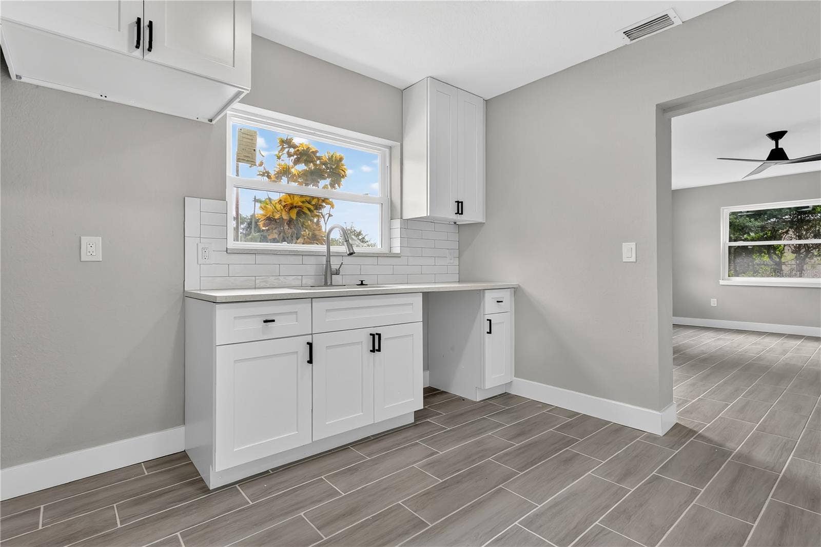 2612 ROXBURY ROAD, Winter Park, FL 32789 2612 ROXBURY ROAD, Winter Park, FL 32789