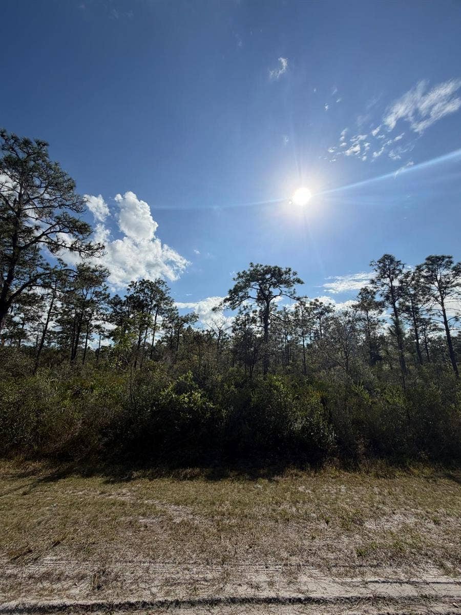 Property photo for 405 BOUGAINVILLE DRIVE, Indian Lake Estates, FL