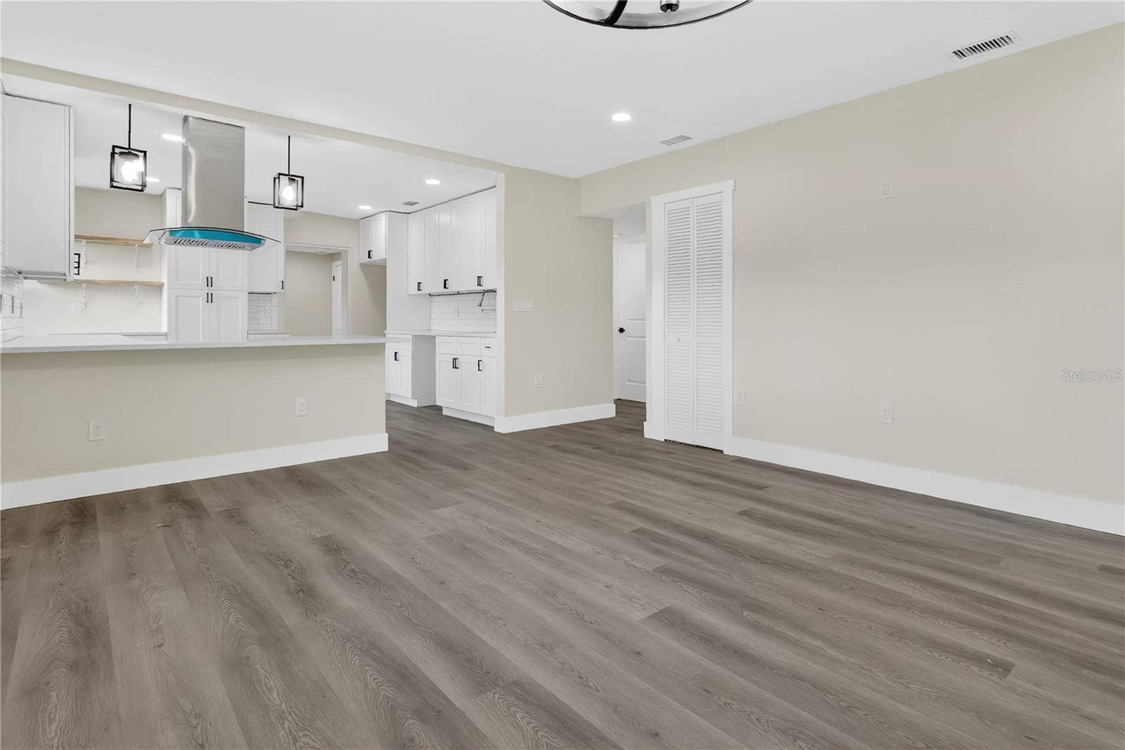 2612 ROXBURY ROAD, Winter Park, FL 32789 2612 ROXBURY ROAD, Winter Park, FL 32789