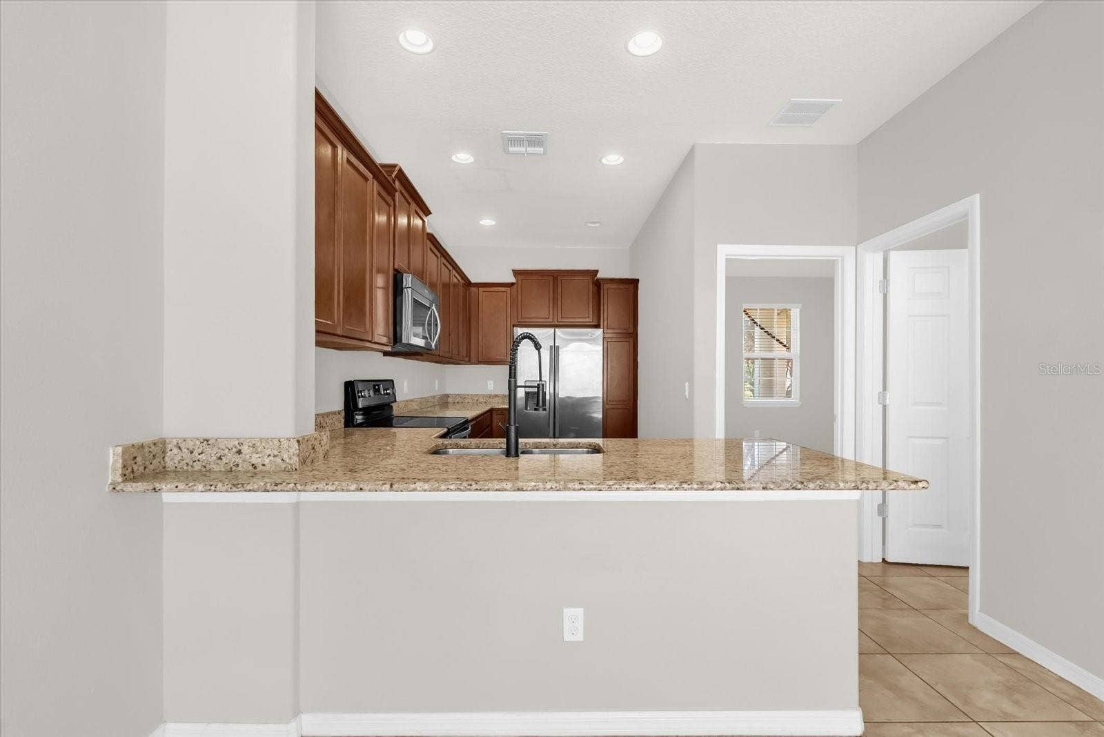 11932 LORENZA LANE, Orlando, FL 32827 11932 LORENZA LANE, Orlando, FL 32827