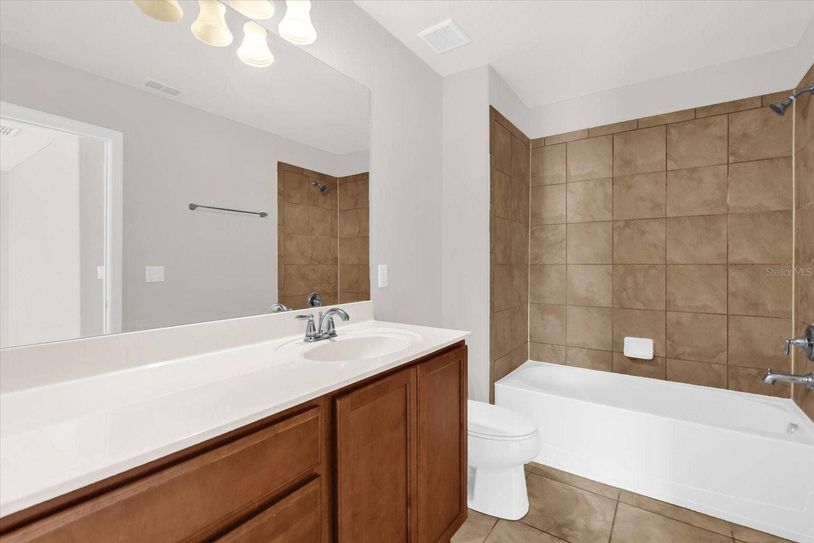 11932 LORENZA LANE, Orlando, FL 32827 11932 LORENZA LANE, Orlando, FL 32827