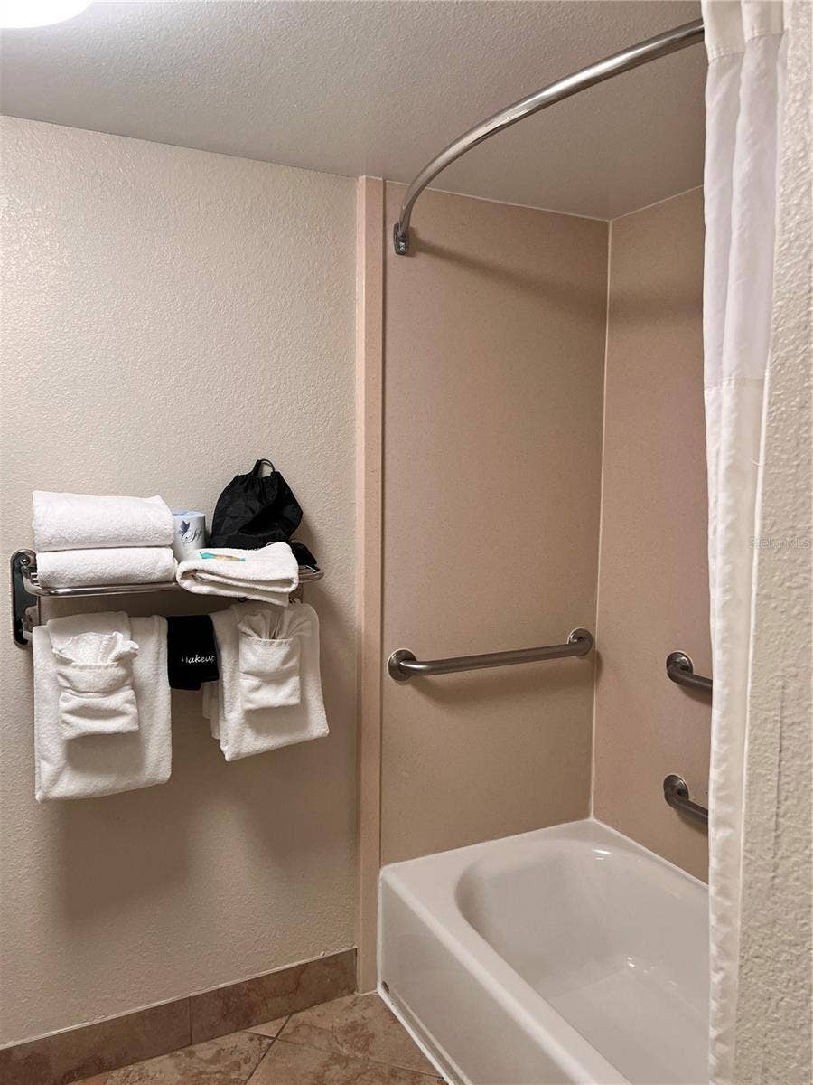 3000 MAINGATE LANE, #415, Kissimmee, FL 34747 3000 MAINGATE LANE, #415, Kissimmee, FL 34747