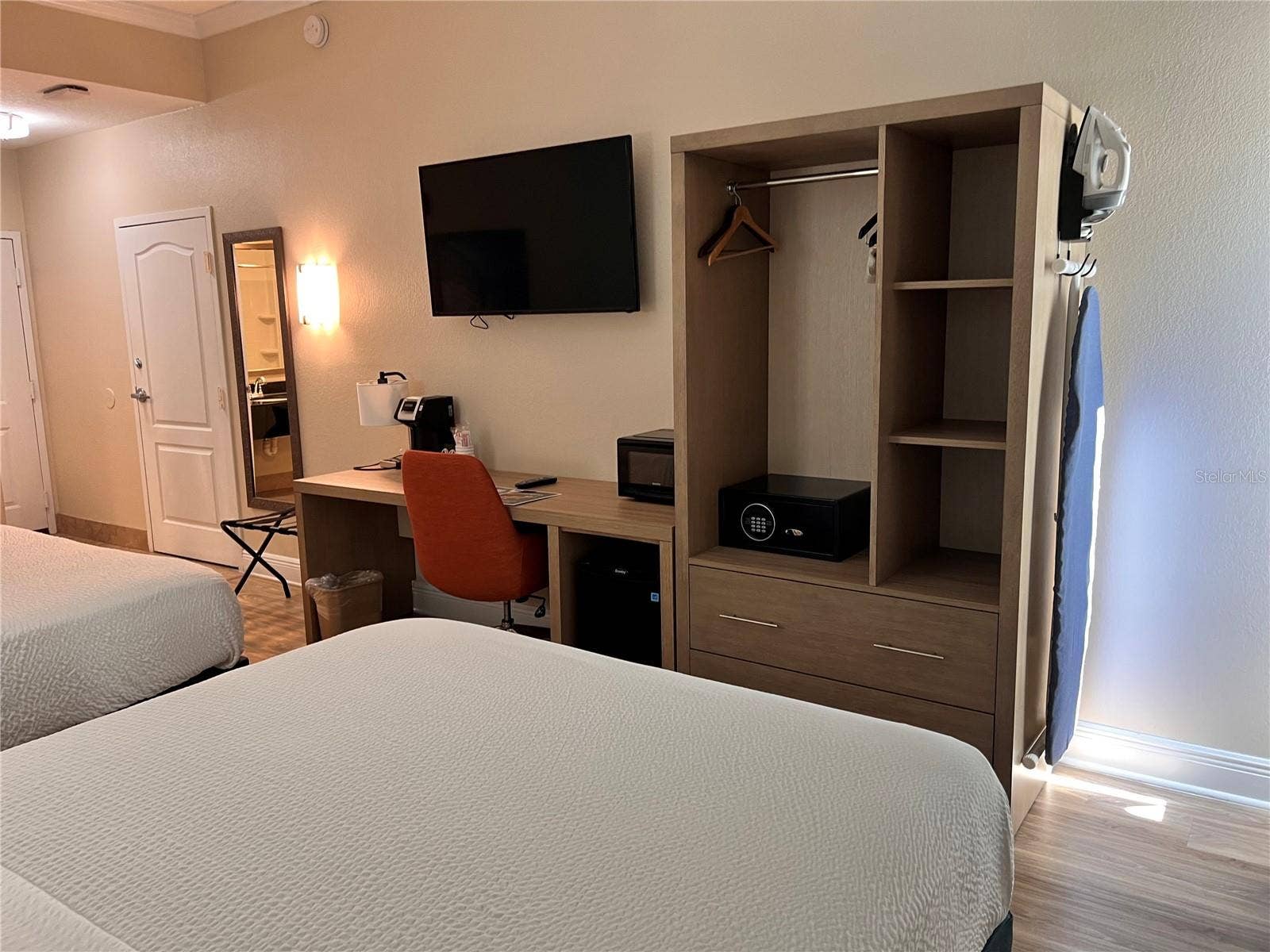 3000 MAINGATE LANE, #122, Kissimmee, FL 34747 3000 MAINGATE LANE, #122, Kissimmee, FL 34747