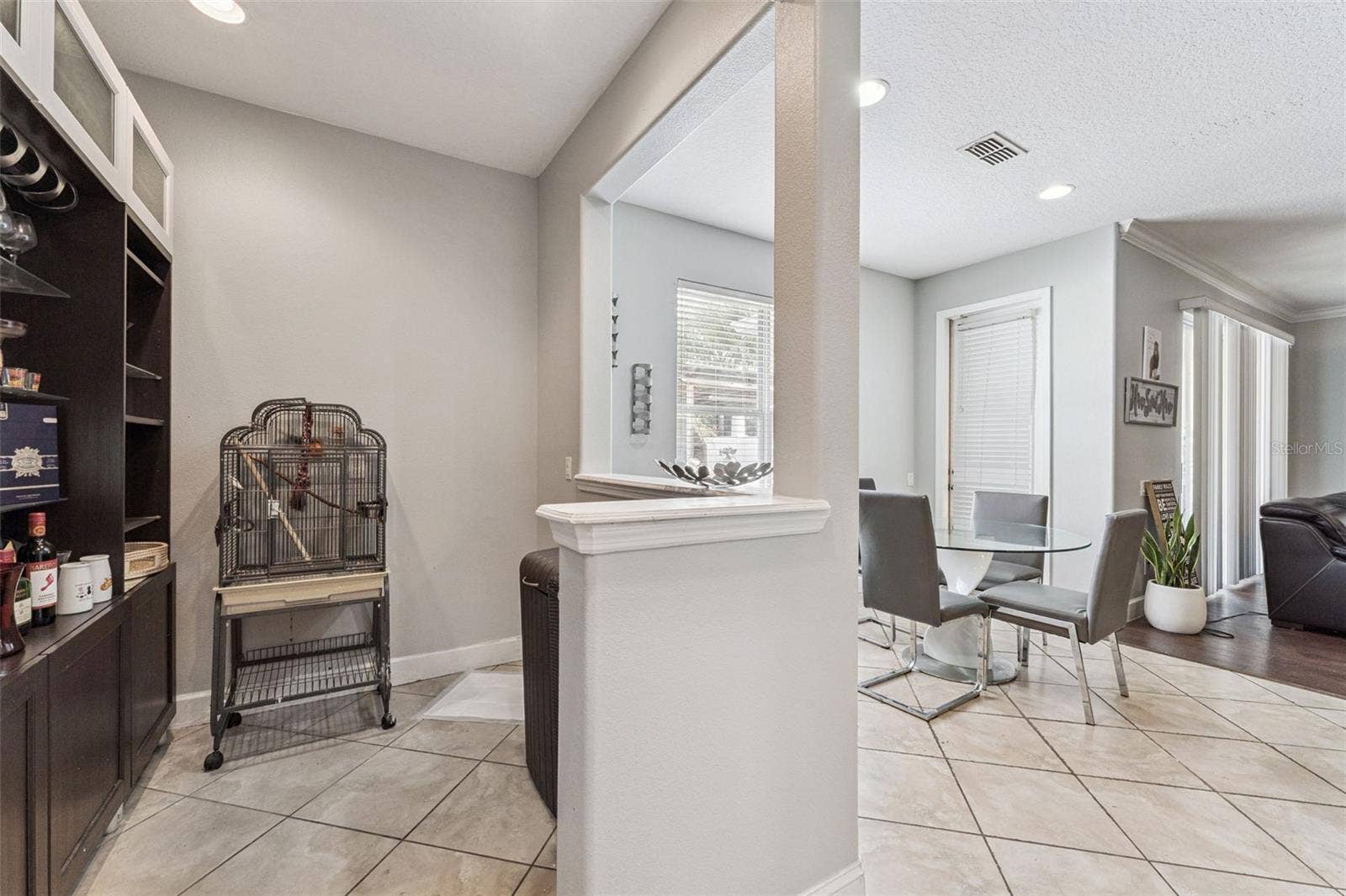 13339 ROSKIN LANE, Windermere, FL 34786 Dry Bar Area