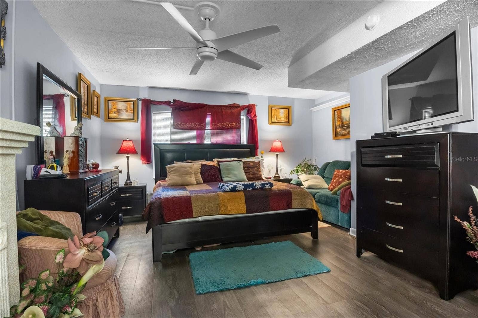 Primary bedroom