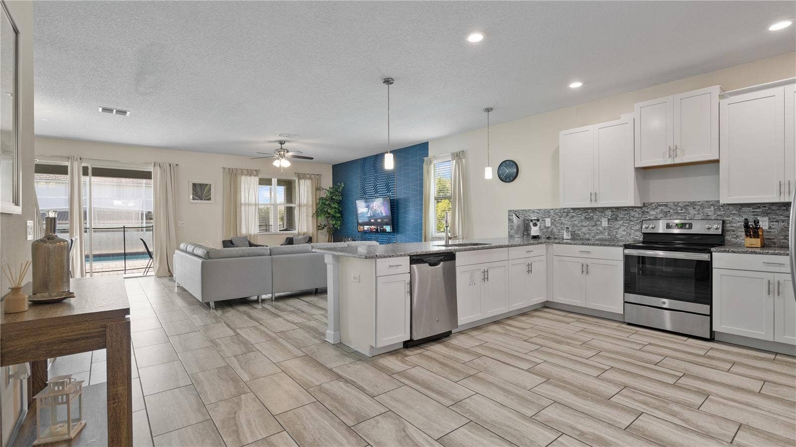 9098 HAZARD STREET, Davenport, FL 33896 OPEN FLOORPLAN