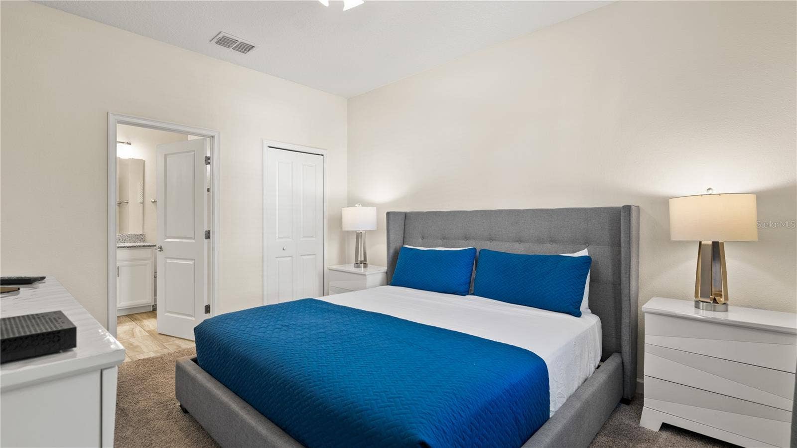 9098 HAZARD STREET, Davenport, FL 33896 BEDROOM DOWNSTAIRS WITH BATHROOM