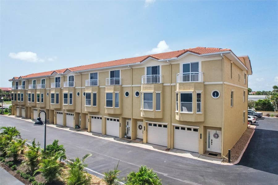 Property photo for 1061 PINELLAS BAYWAY S, St Petersburg, FL