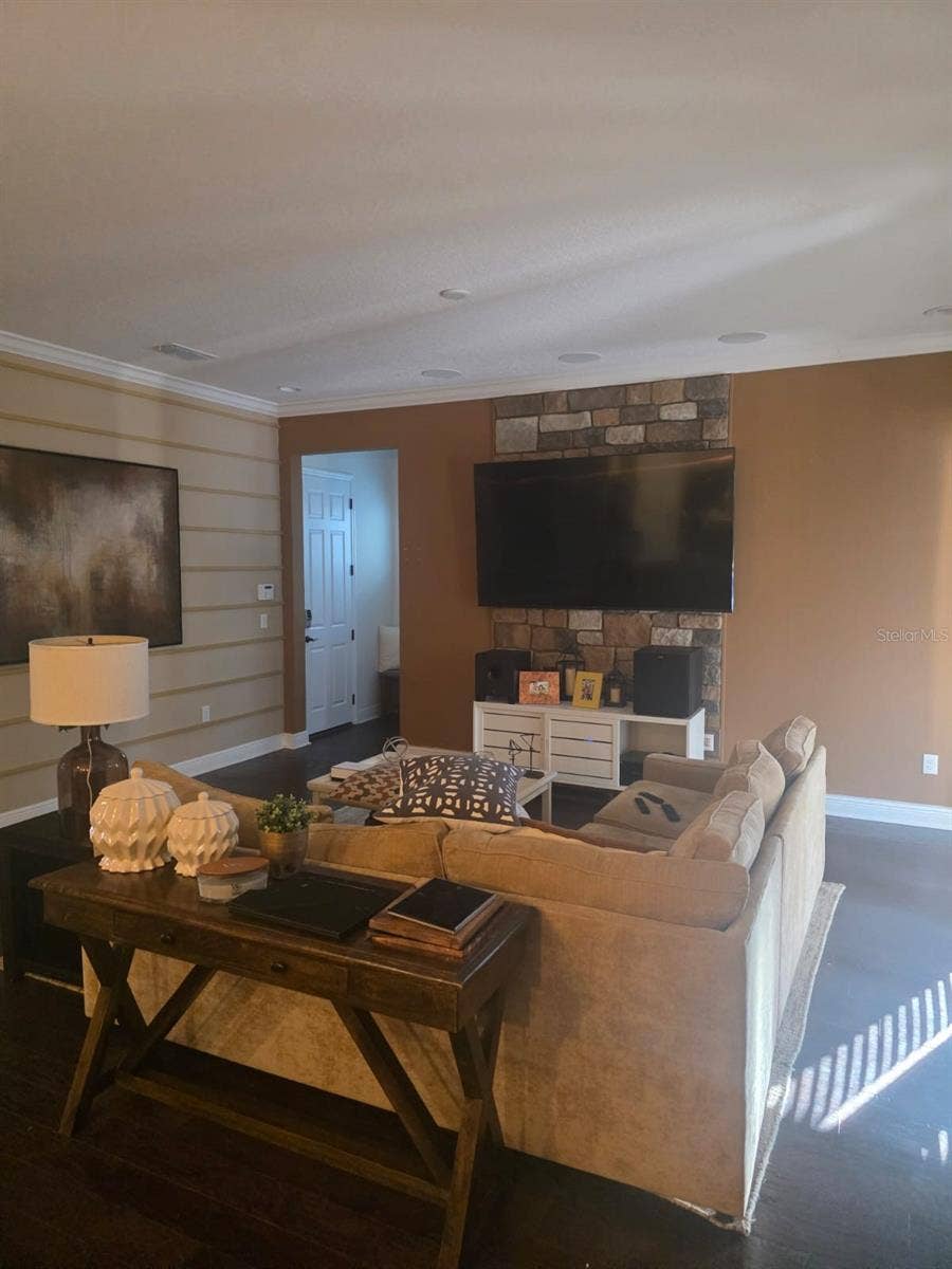 9312 HOLLISTON CREEK PLACE, Winter Garden, FL 34787 9312 HOLLISTON CREEK PLACE, Winter Garden, FL 34787