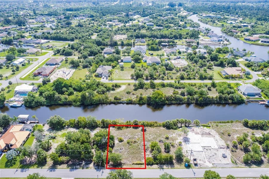 Property photo for 9508 PRESIDENT CIRCLE, Port Charlotte, FL