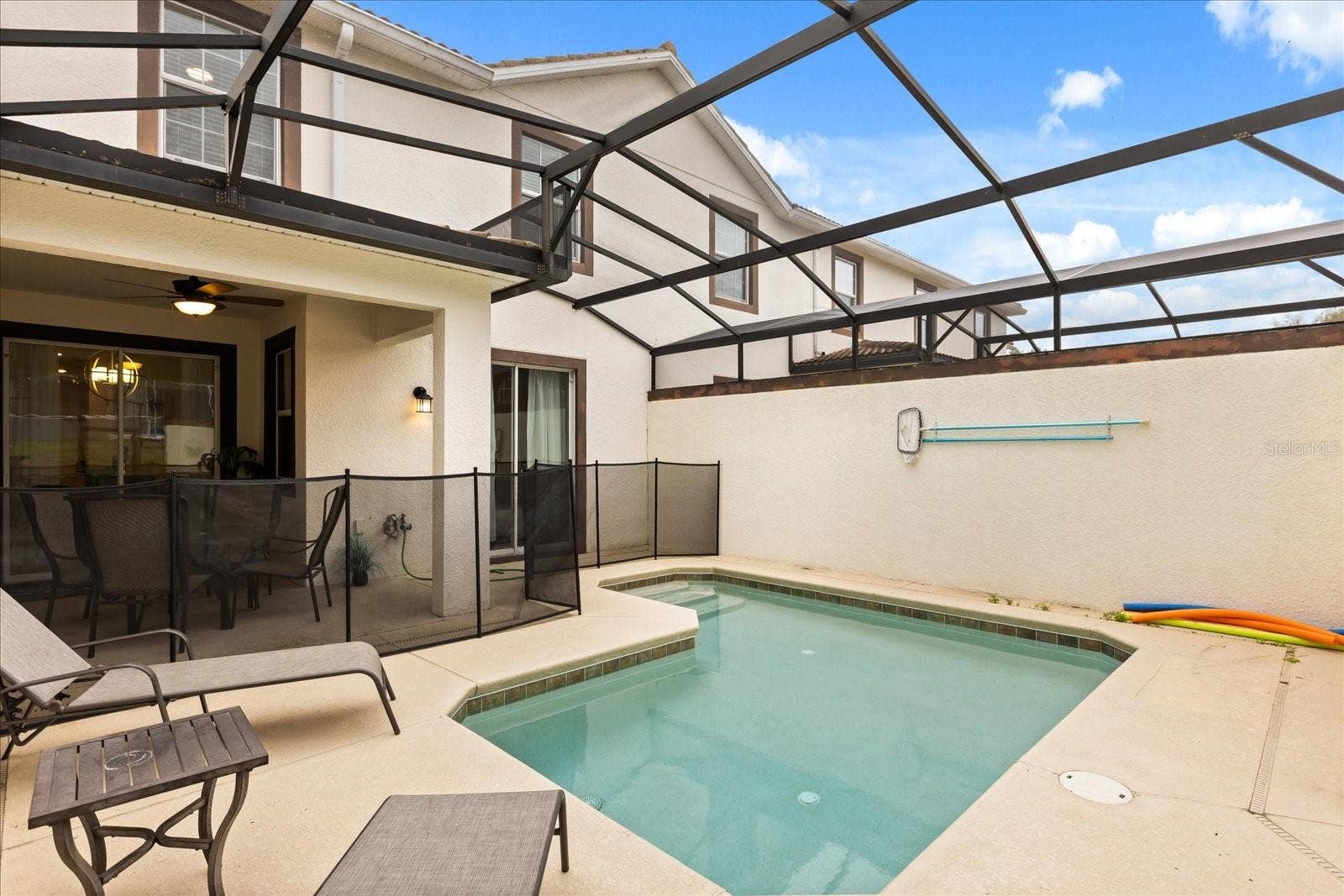 9075 DOGLEG DR, Davenport, FL 33896 9075 DOGLEG DR, Davenport, FL 33896