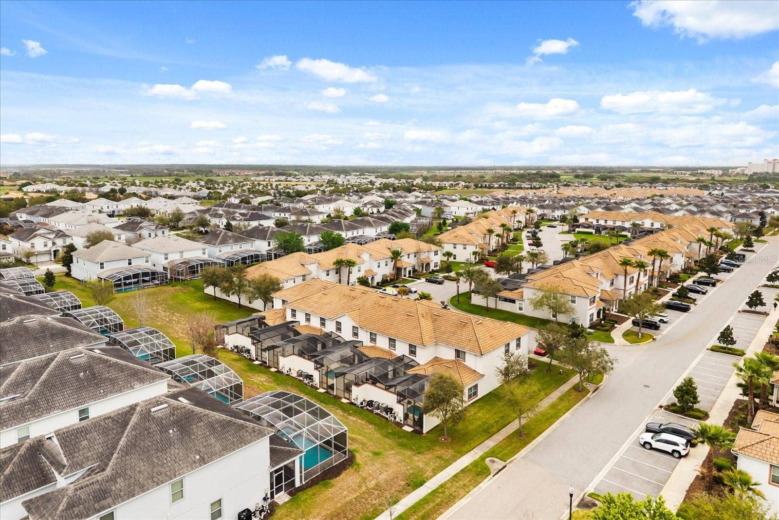 9075 DOGLEG DR, Davenport, FL 33896 9075 DOGLEG DR, Davenport, FL 33896