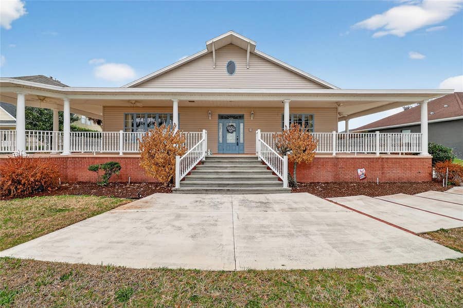 Property photo for 2128 LAKE ARIANA BOULEVARD, Auburndale, FL