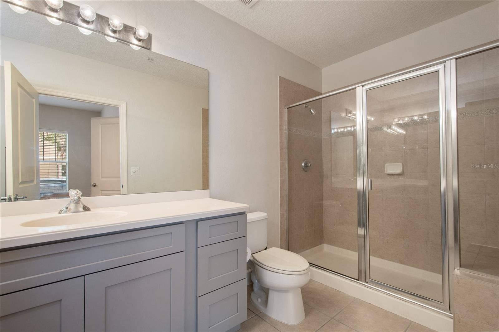 1410 CELEBRATION AVENUE, #102, Celebration, FL 34747 PRIMARY BATHROOM