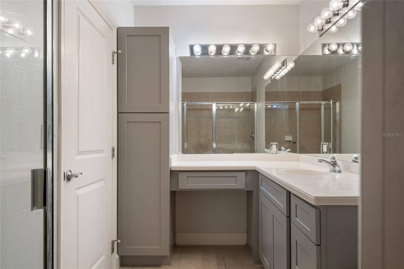 1410 CELEBRATION AVENUE, #102, Celebration, FL 34747 PRIMARY BATHROOM
