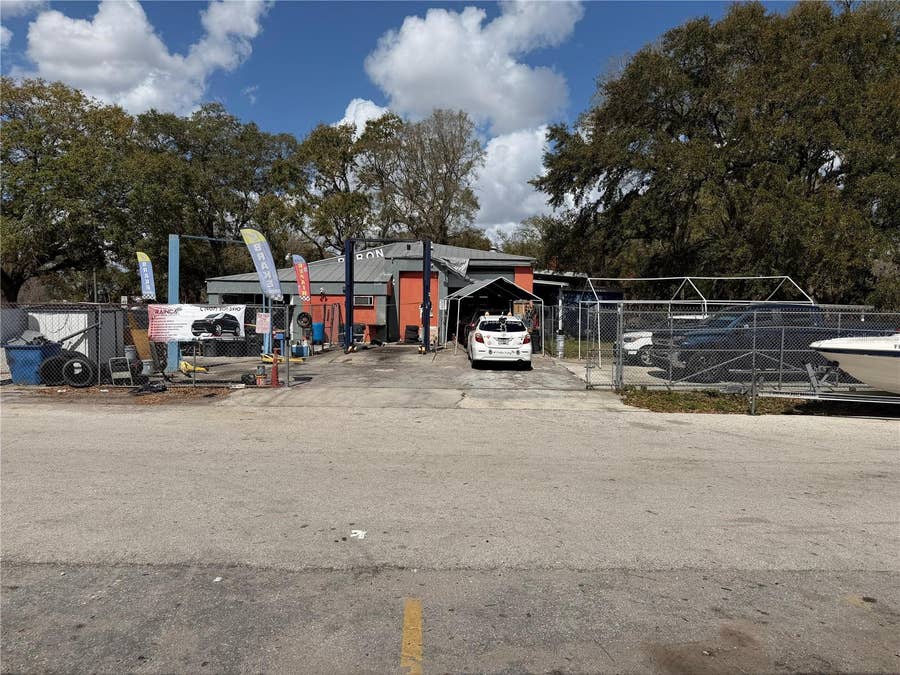 Property photo for 2719 OLD DIXIE HWY, Kissimmee, FL