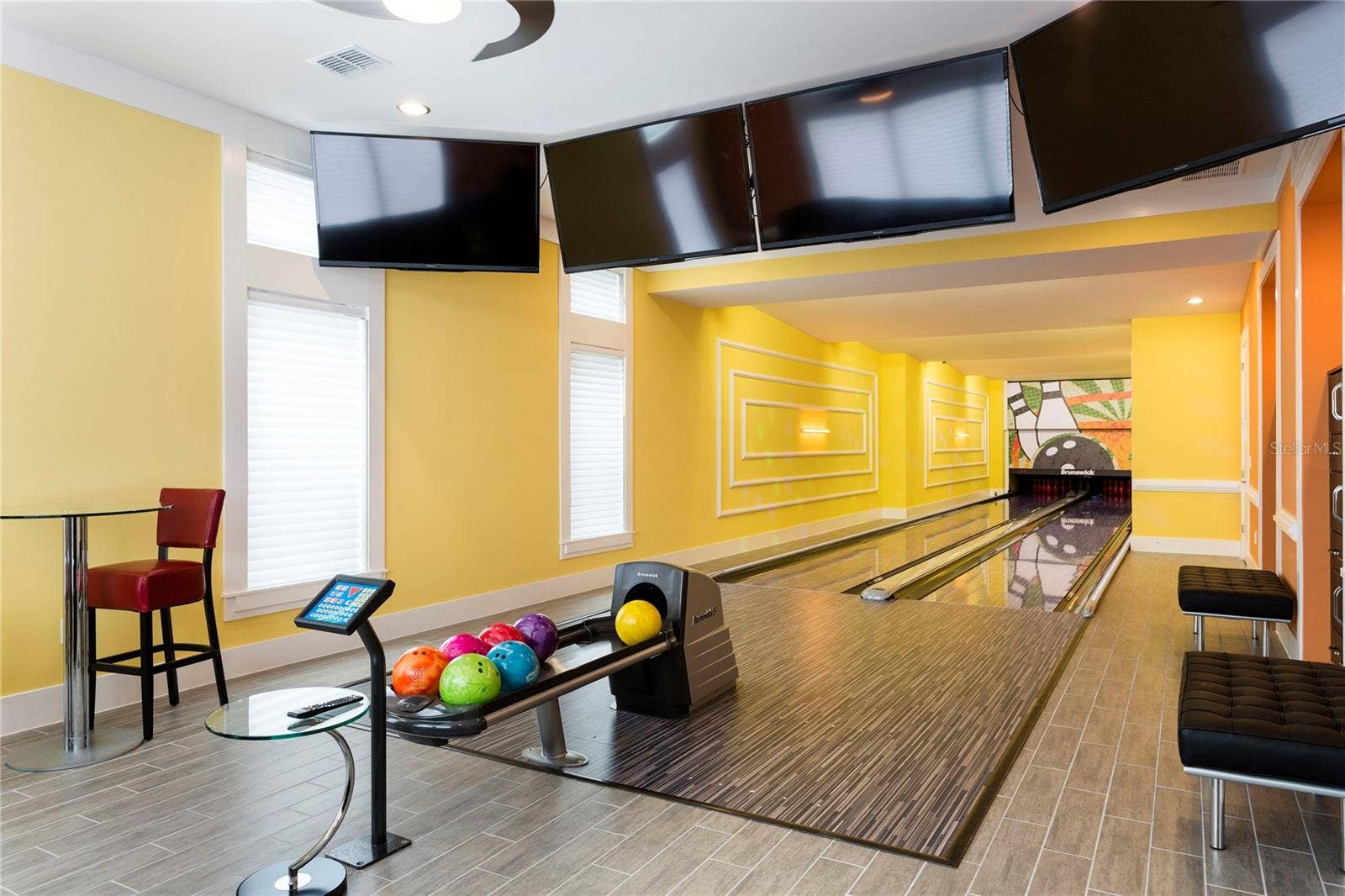 905 GOLDEN BEAR DRIVE, Reunion, FL 34747 Bowling Alley