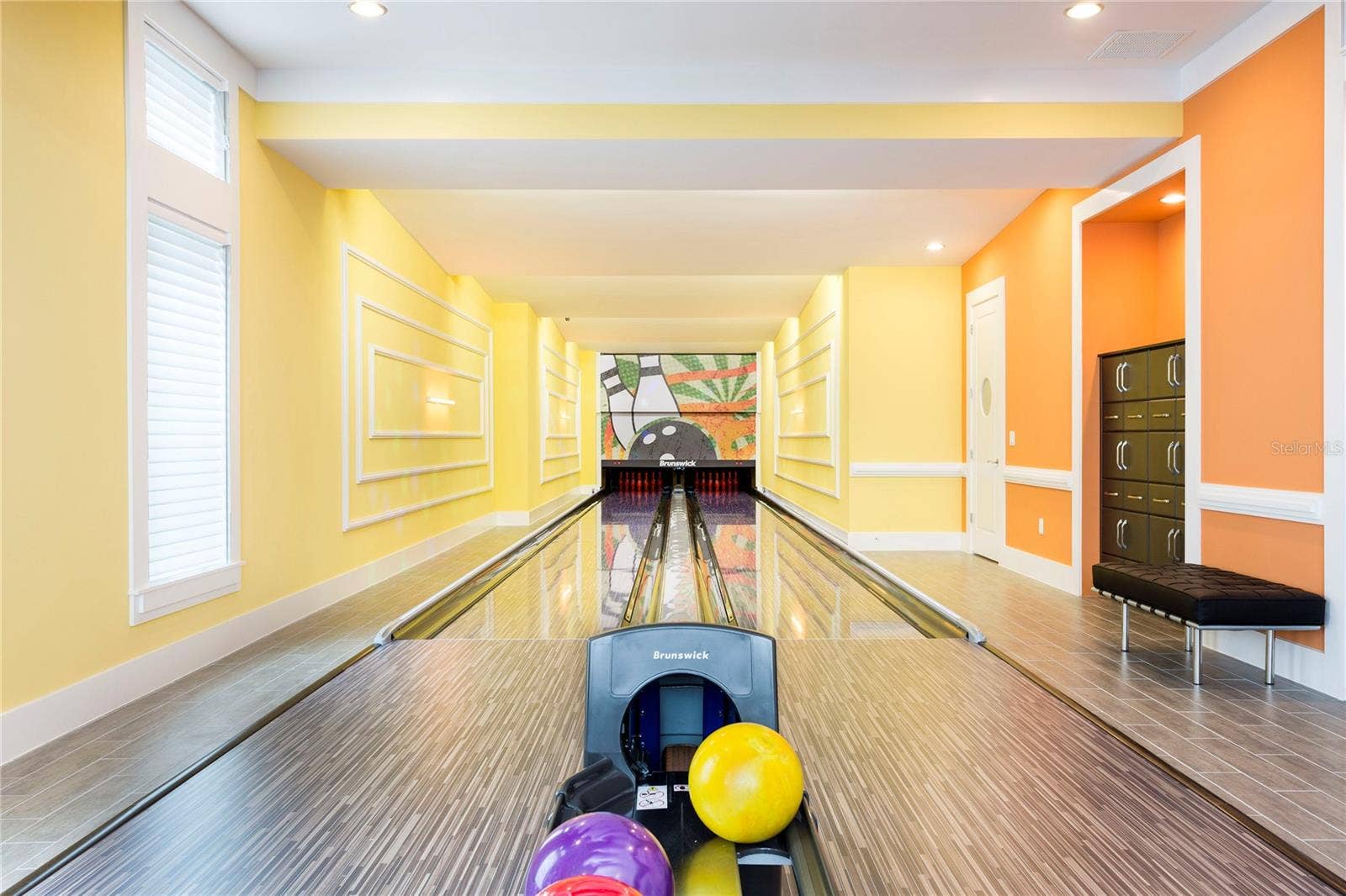 905 GOLDEN BEAR DRIVE, Reunion, FL 34747 Bowling Alley