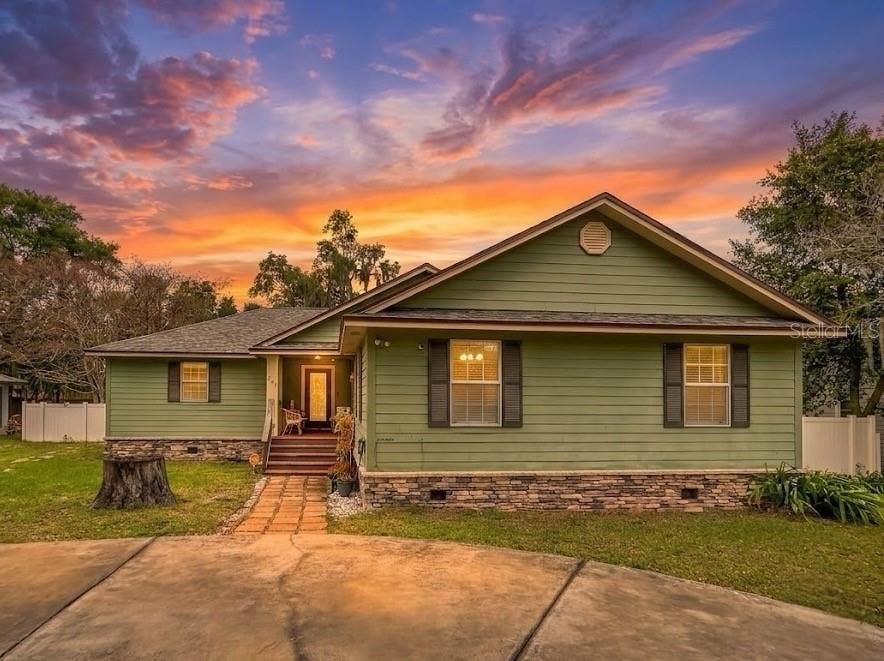 Property photo for 525 AVENUE A NE, Winter Haven, FL