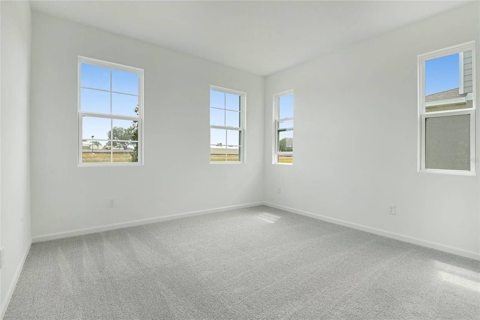 3481 MACCHI AVENUE, Tavares, FL 32778 3481 MACCHI AVENUE, Tavares, FL 32778