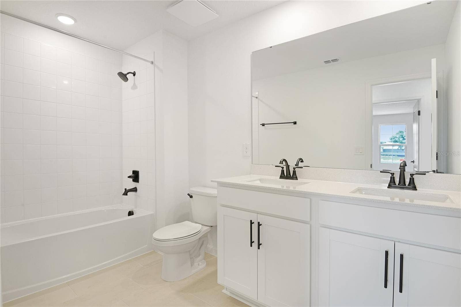 3481 MACCHI AVENUE, Tavares, FL 32778 3481 MACCHI AVENUE, Tavares, FL 32778