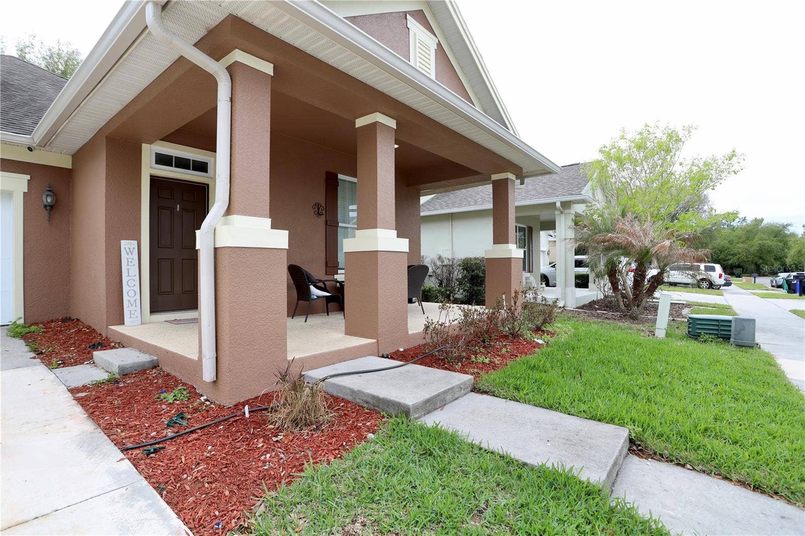 13622 DARCHANCE ROAD, Windermere, FL 34786 Side of front