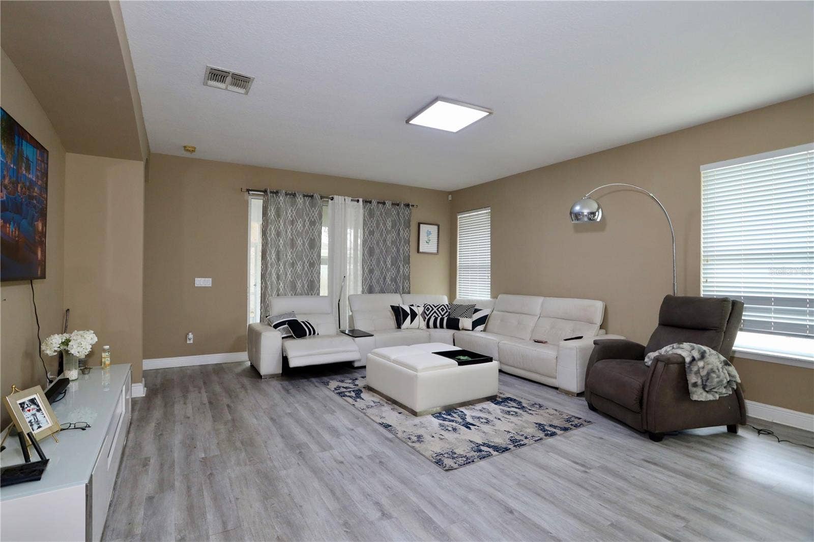 13622 DARCHANCE ROAD, Windermere, FL 34786 living room