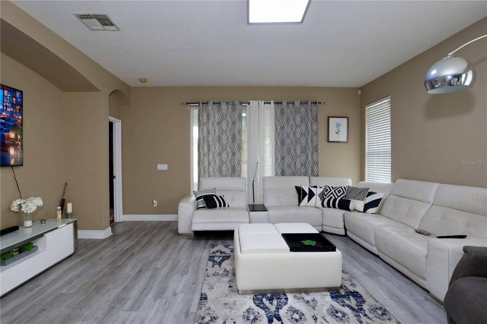 13622 DARCHANCE ROAD, Windermere, FL 34786 living room