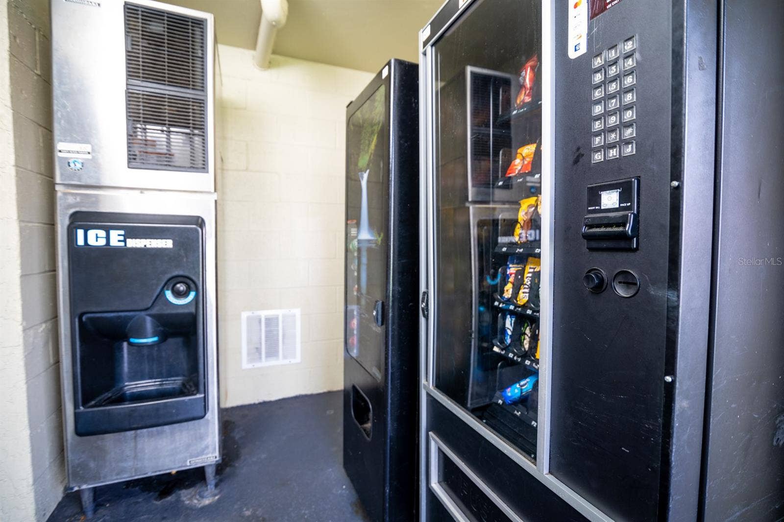 5245 W IRLO BRONSON MEMORIAL HIGHWAY, #210, Kissimmee, FL 34746 5245 W IRLO BRONSON MEMORIAL HIGHWAY, #210, Kissimmee, FL 34746